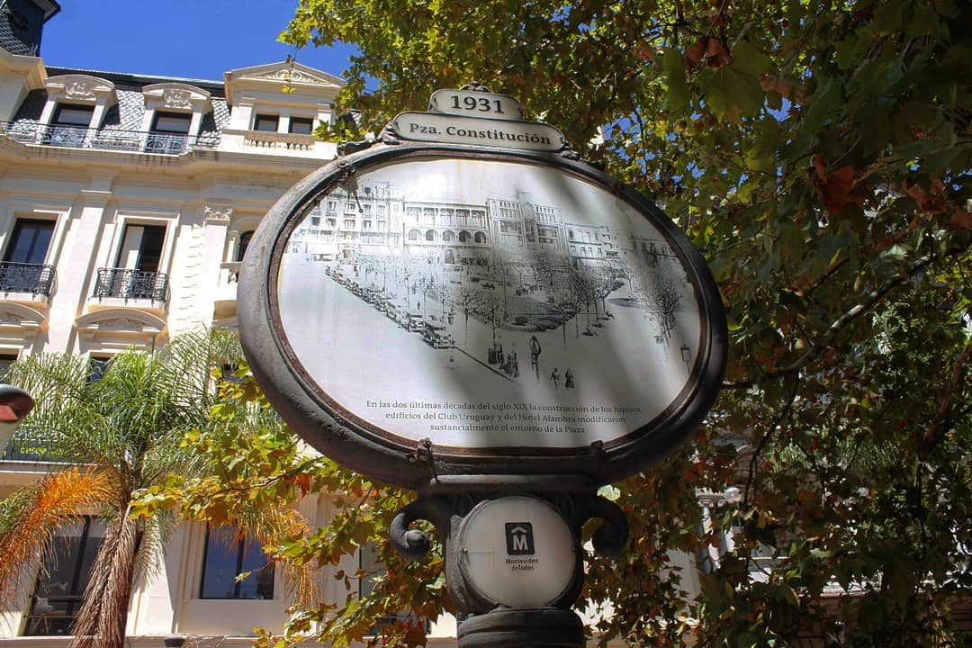 Montevideo - Plaza Constitucion